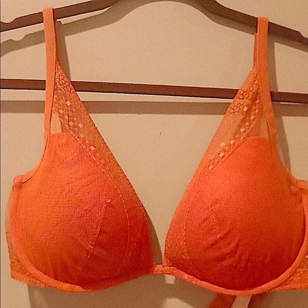 VS bra, size 34F (ddd)
